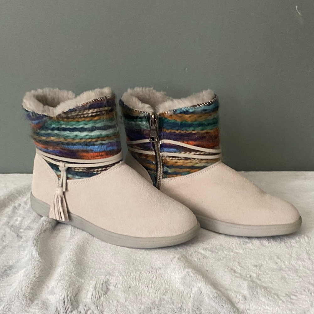 Lamo Cream Ankle Boots with Multicolor Knit Cuff and Tassel Zip